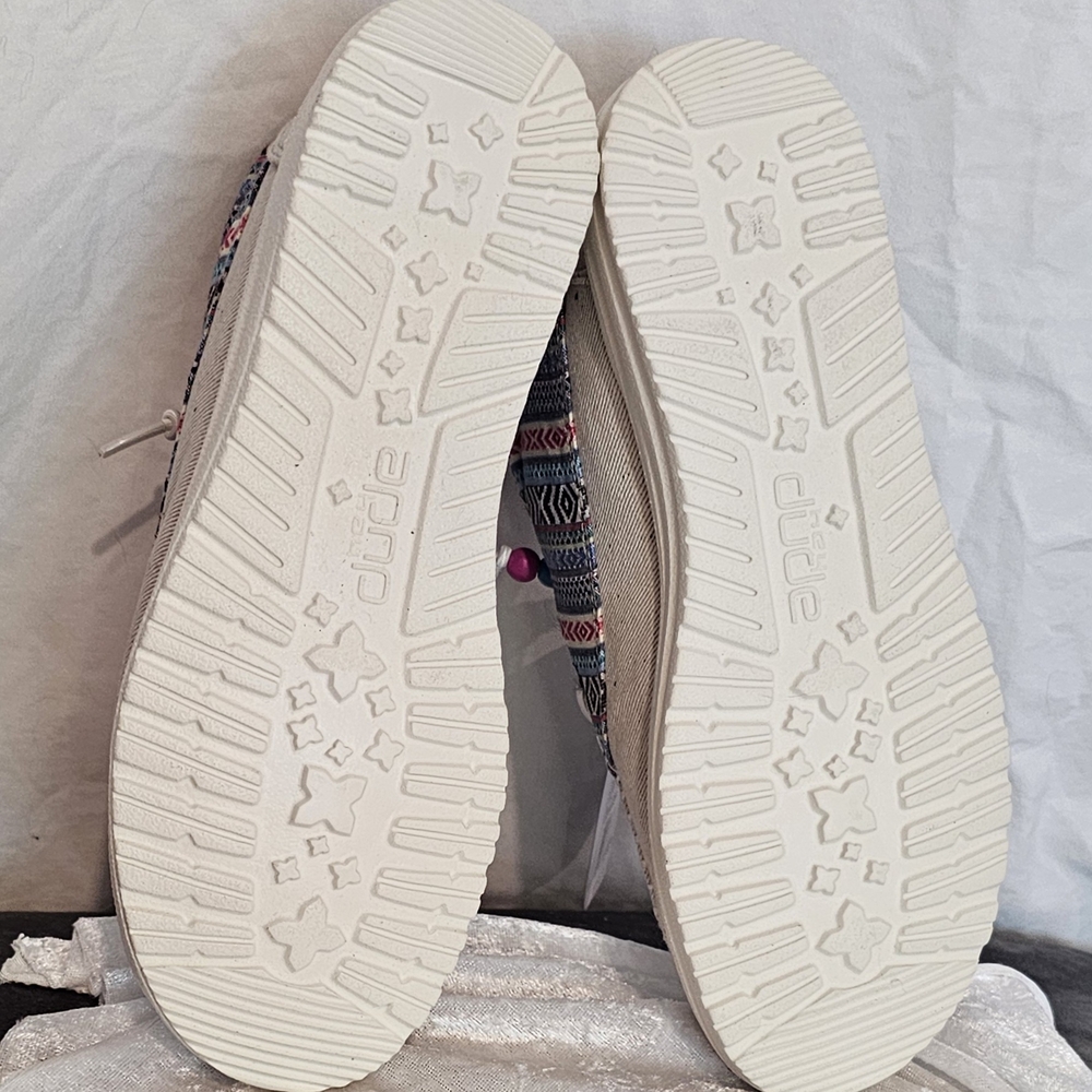 *NWT* Hey Dude "Wendy" Mid Boho Women's Sneakers - Picture 8 of 11